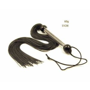 Flogger metálico con tiras delgadas – Estilo futurista para un impacto preciso ⚡