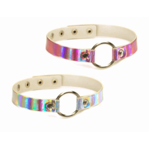 Choker holográfico con aro metálico – Estilo rebelde y toque kinky